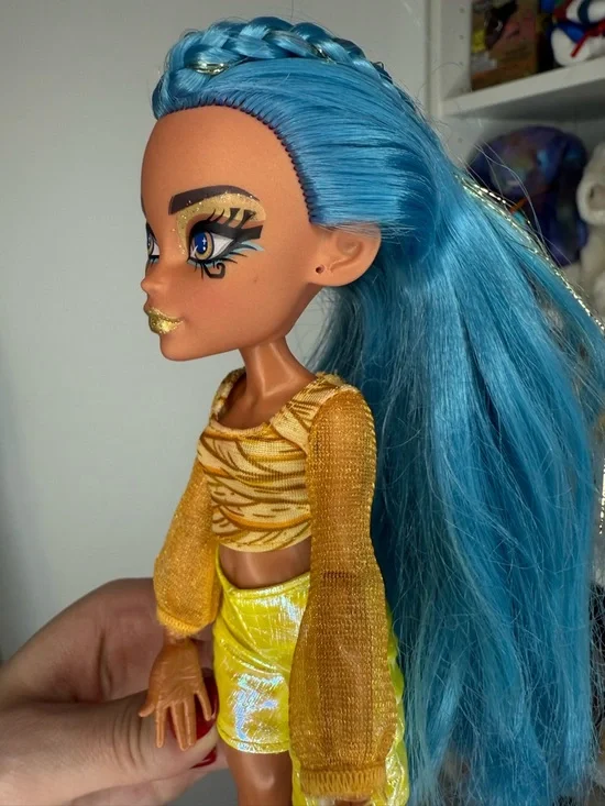 Monster High Skulltimate Secrets Fearidescent Cleo De Nile doll - Picture 3 of 6